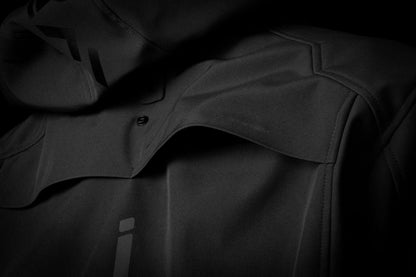 Sweep Suburb kevyt softshell ajotakki, musta